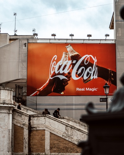 ¿Por qué utilizan espectaculares las empresas?